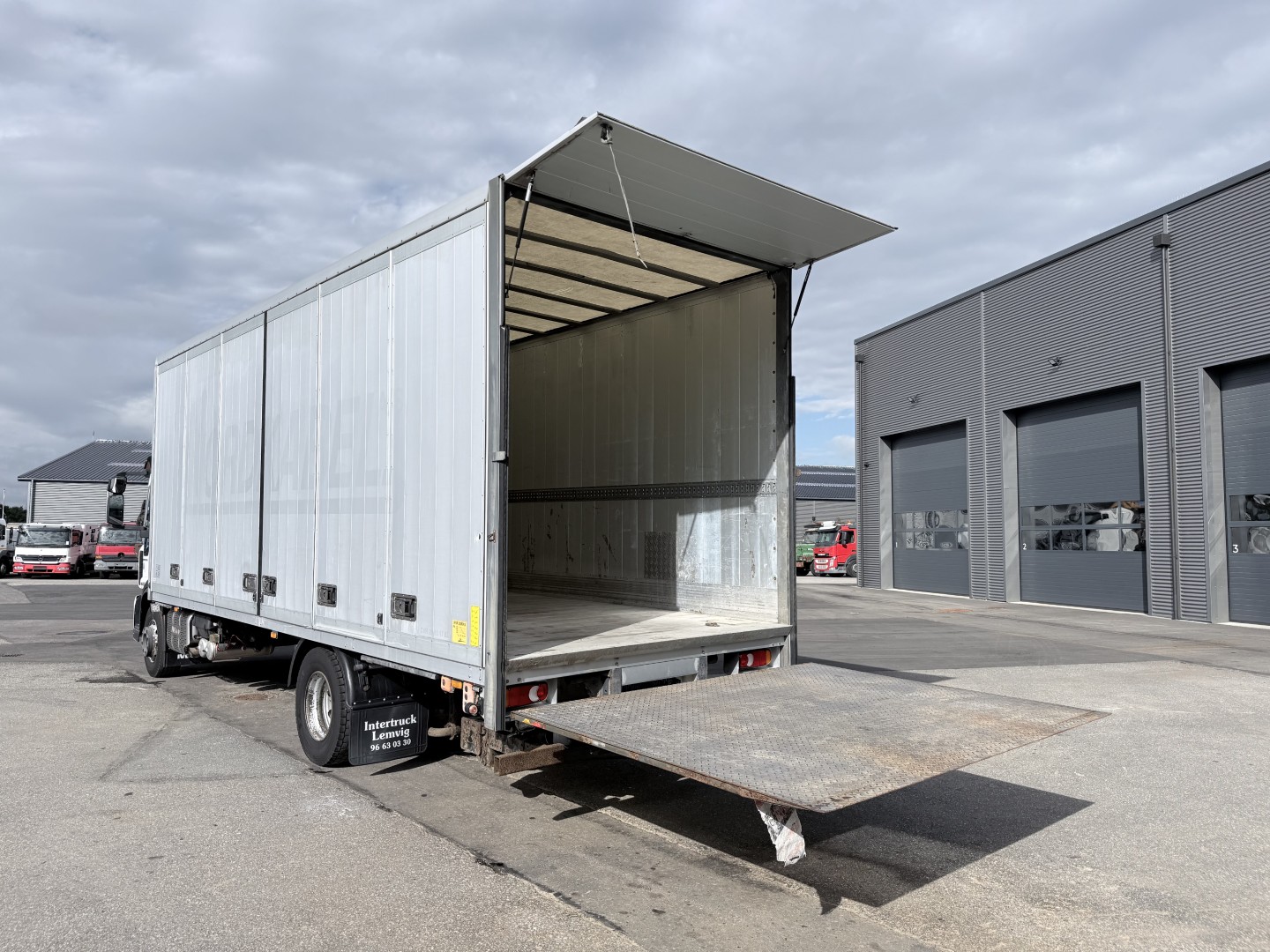 Iveco EuroCargo 160-250 Sideåbning 7,3 m / Euro 6