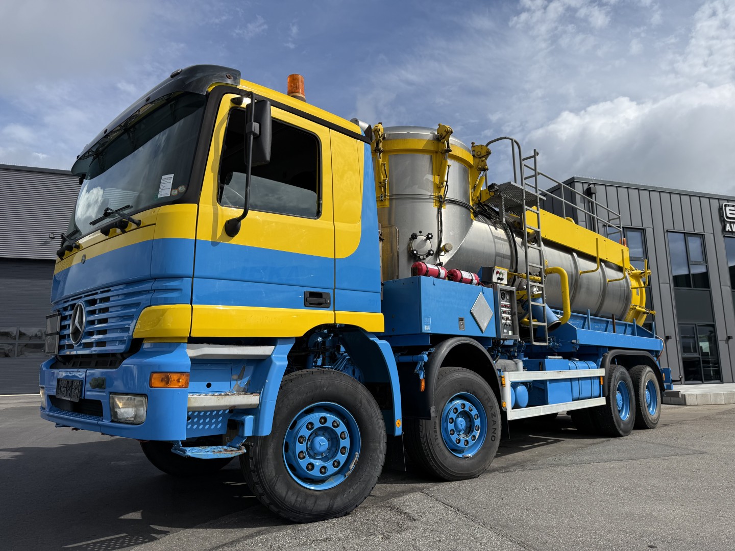 Mercedes Actros 4140 8x4 KOKS MEGAVAC 8000 ADR 13.500 l. Rustfri stål Tørsuger
