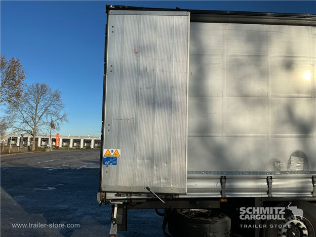 Schmitz Semi Curtainsider Standard , Foldedør højre