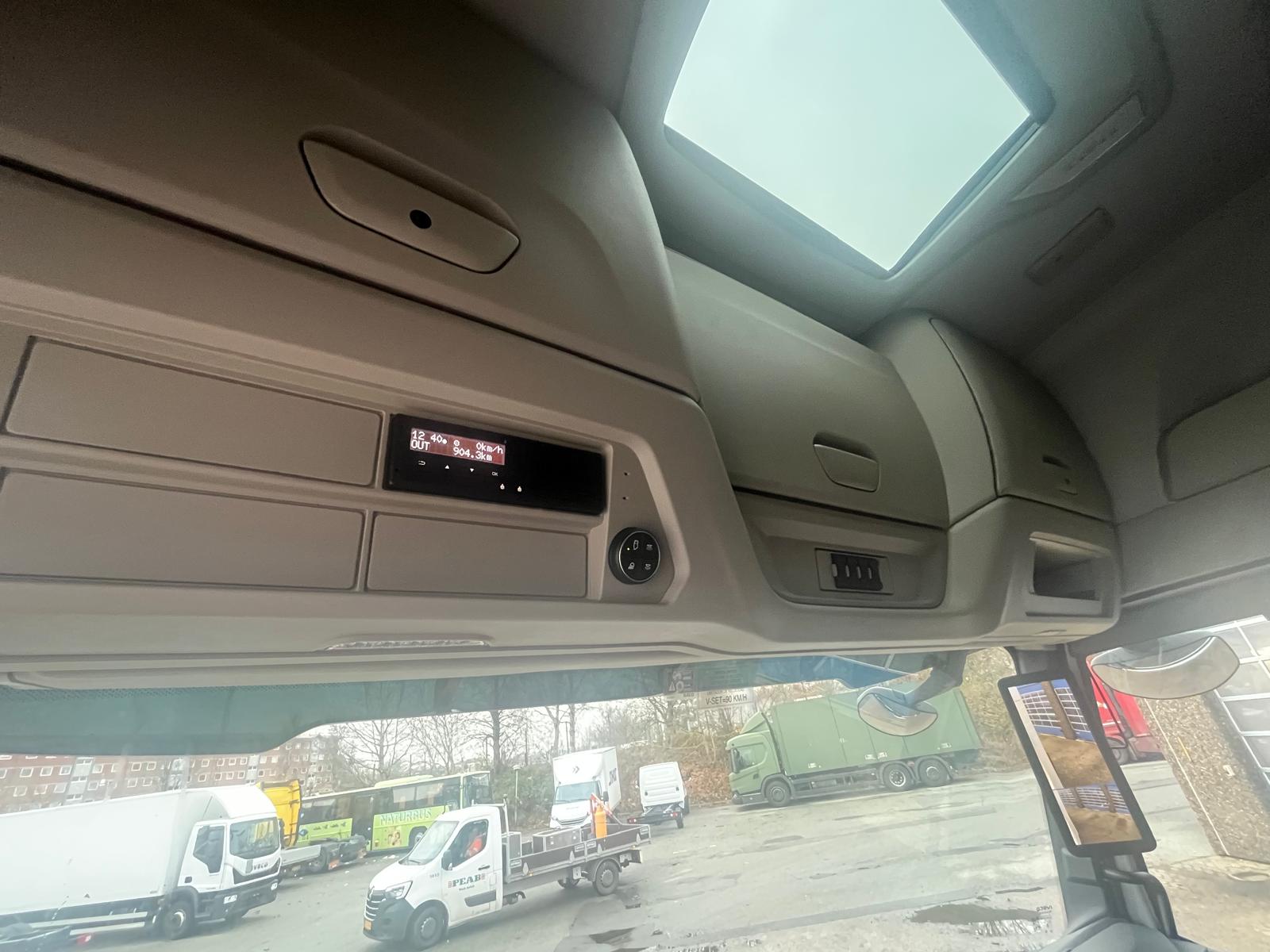 Iveco NY IVECO S-WAY 500Hp Twinster trækker opbygget