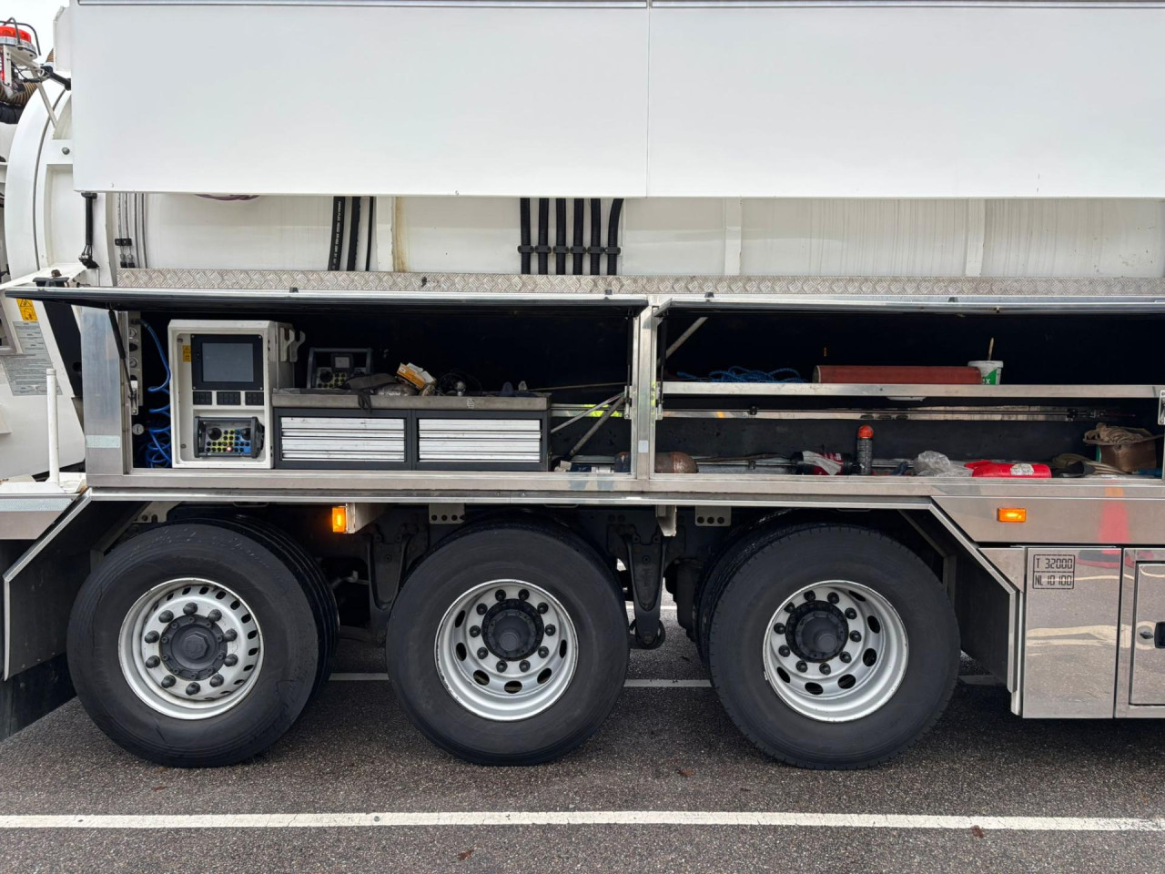 Scania R 500 B8x4*4NB Vacuum Cleaner