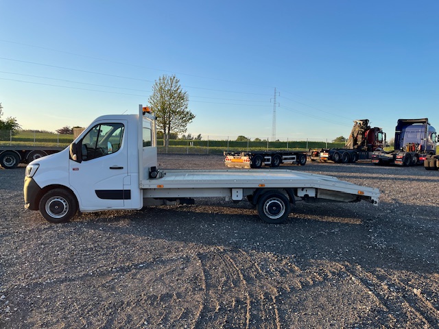 Renault Master 2.3 DCI 150HK Autotransporter – Knæklad