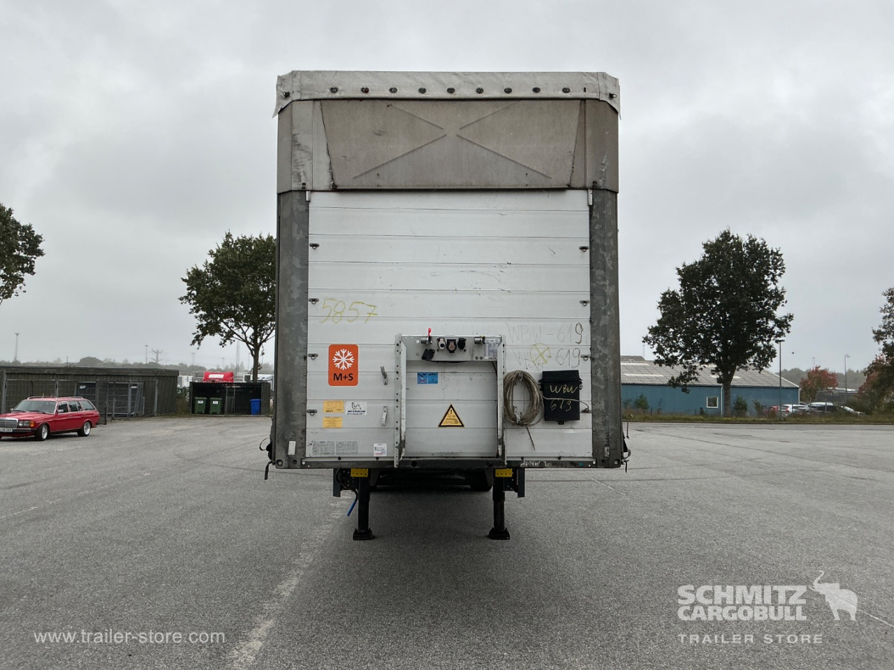 Schmitz Semi Curtainsider Mega