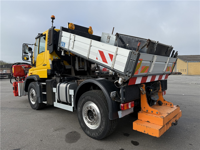 Unimog U427 4x4 Tip / Dücker Fräse BRS 15