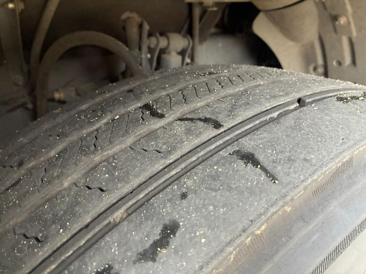 Scania P 250 B4x2NB Boks/lift