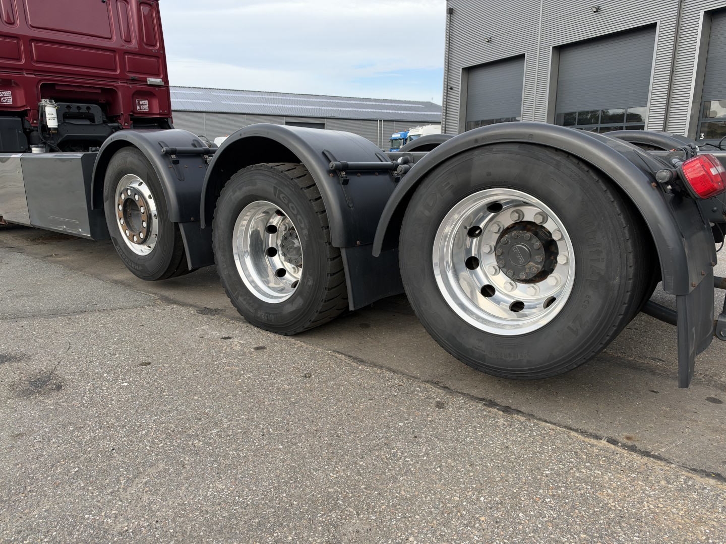 DAF XF530 8x2/4 Super Space Cab Chassis Euro 6