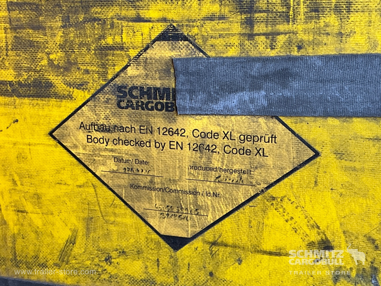 Schmitz Semi Curtainsider Mega