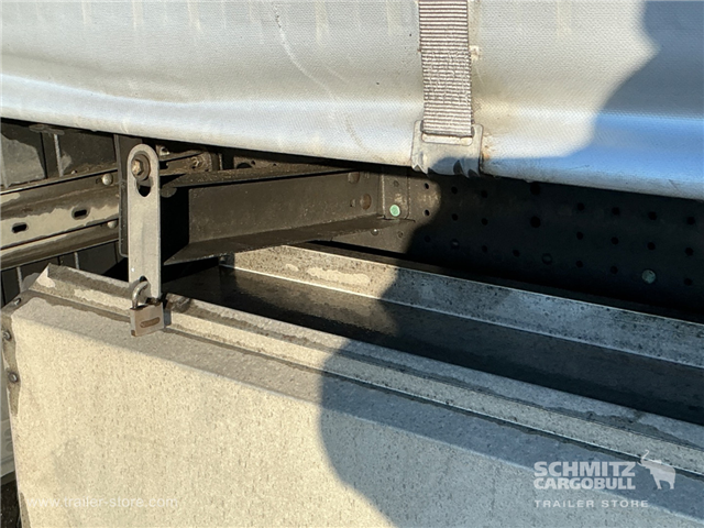 Schmitz Semi Curtainsider Standard , Foldedør højre