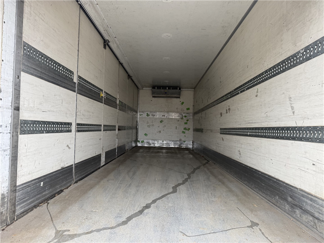 Volvo FM330 6x2*4 Carrier Supra 1050 Nordic