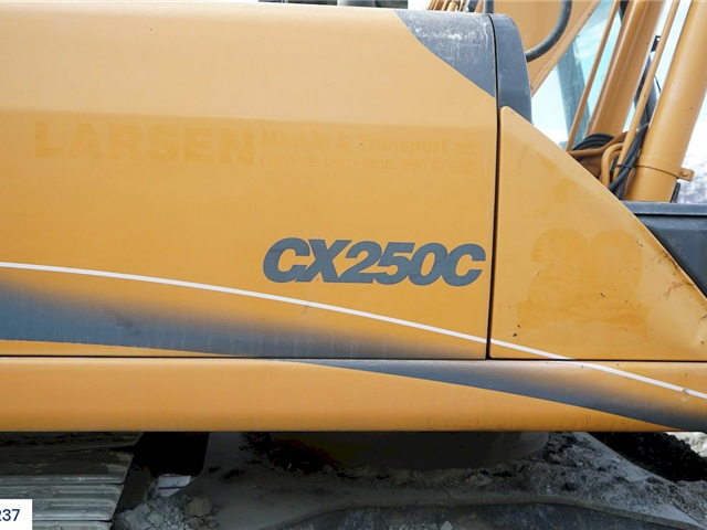 Case CX250C