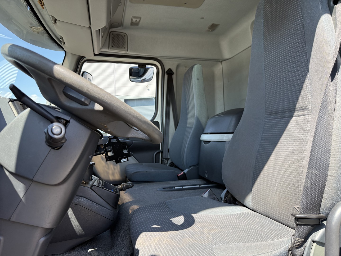 Volvo FL290 4x2 ThermoKing T1200-R Euro 5