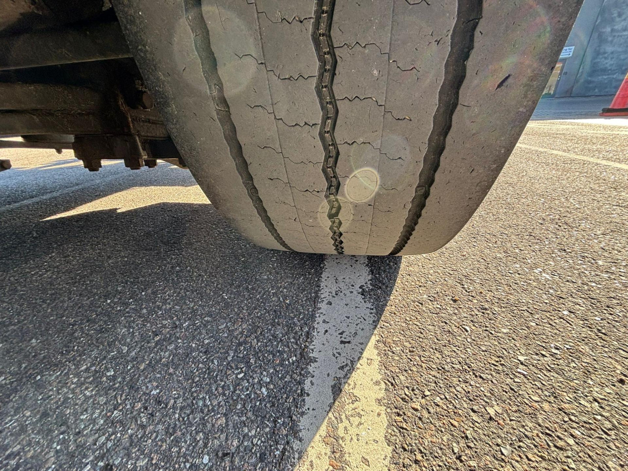 Scania P 410 B6x2*4LB Lad, Lift og træk