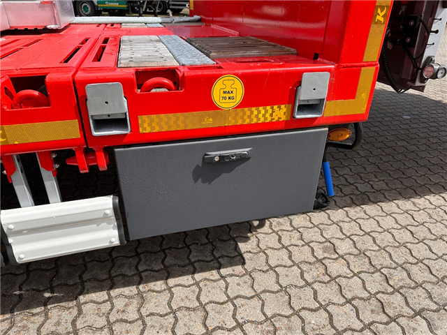 Kässbohrer SLA J4, udtrækkelig Maskintrailer