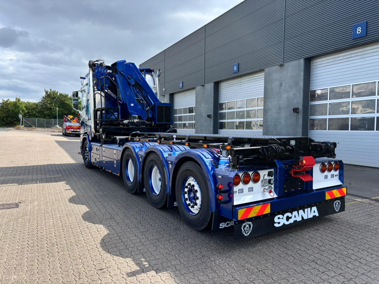 Scania R 560 B8x4*4NB Kran Hejs
