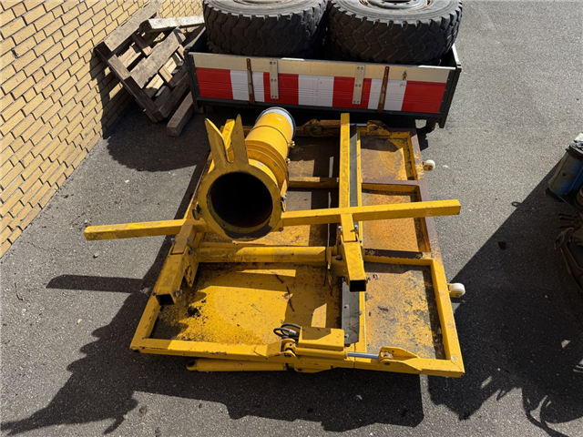 Unimog U500 4x4 / Dücker Tip / Sug / Slagleklipper