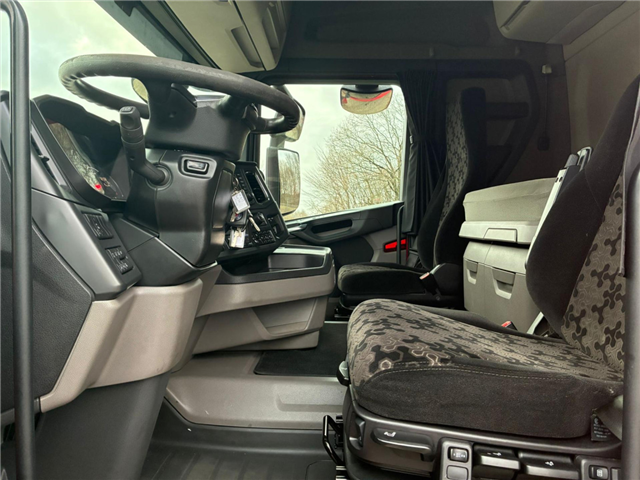 Scania R 450 A6x2/4NB