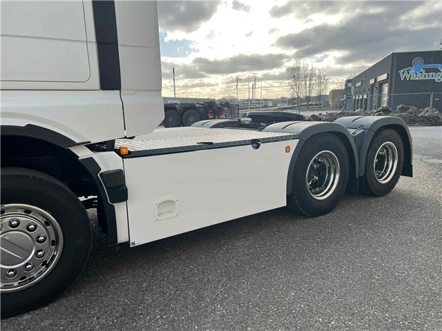 MAN TGX 28.520 6×2-2 BLS