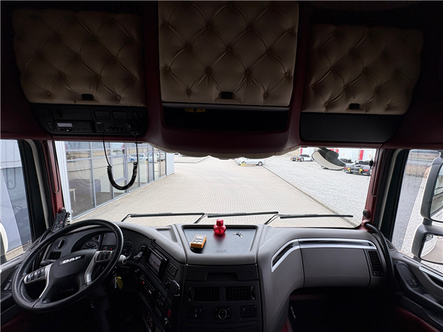 DAF XF 530 FTN 6x2/4 hydraulik trækker