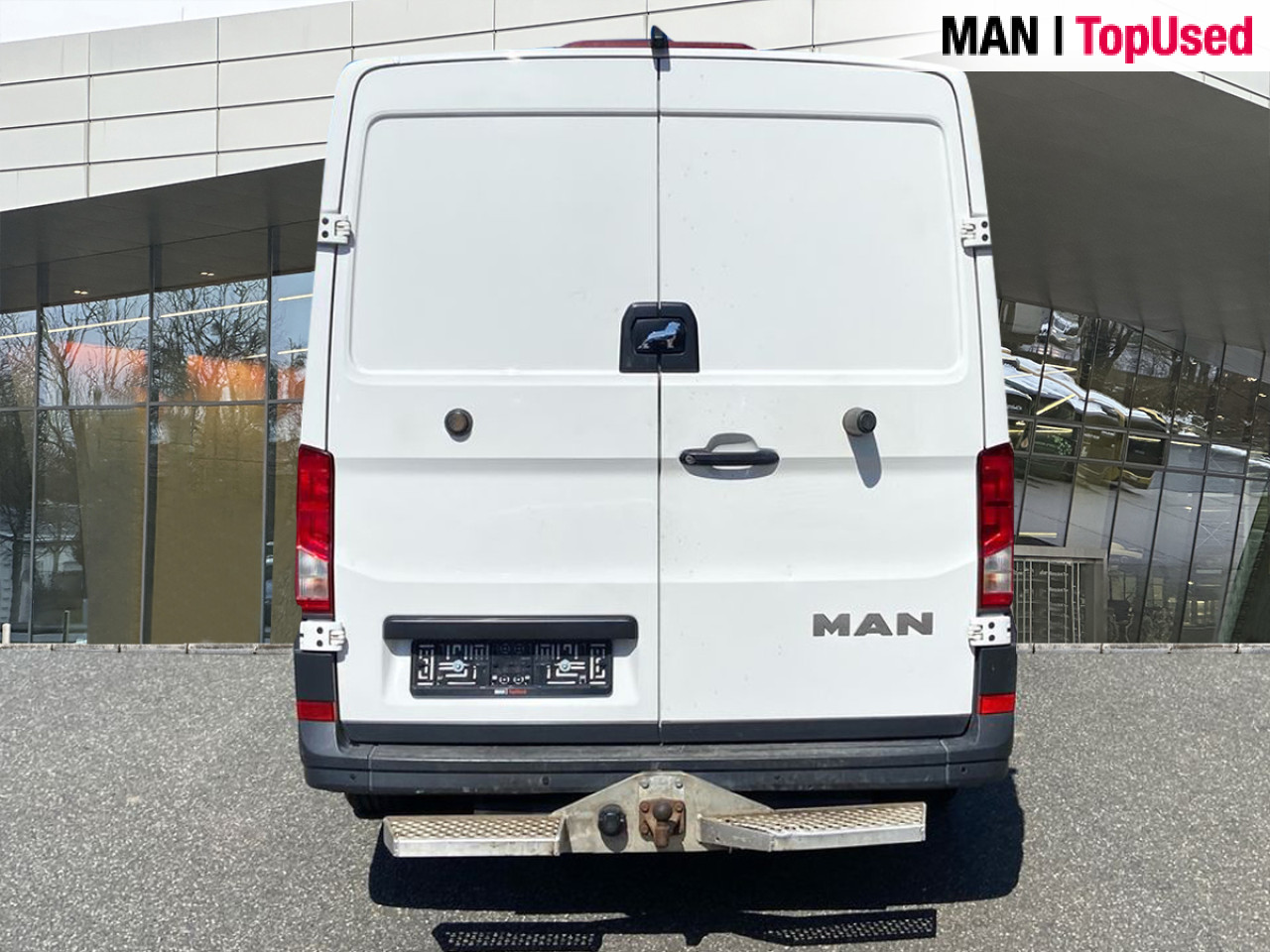 MAN TGE 3.180 4X2F SB