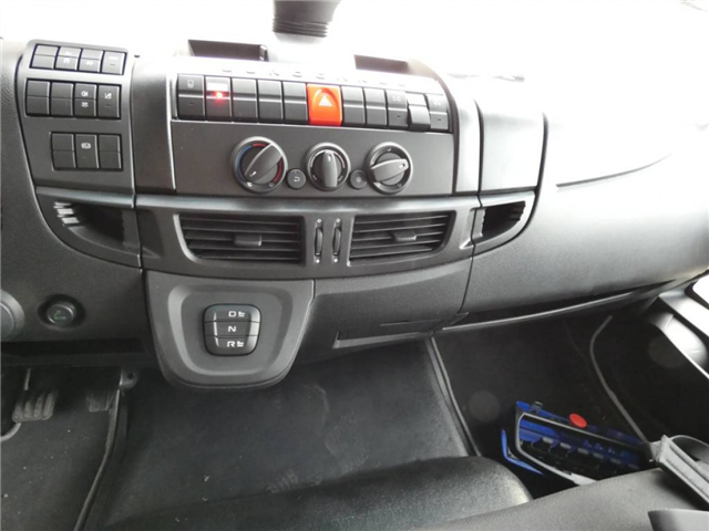 Iveco Eurocargo 160-250 Stiladsbil m. Kran