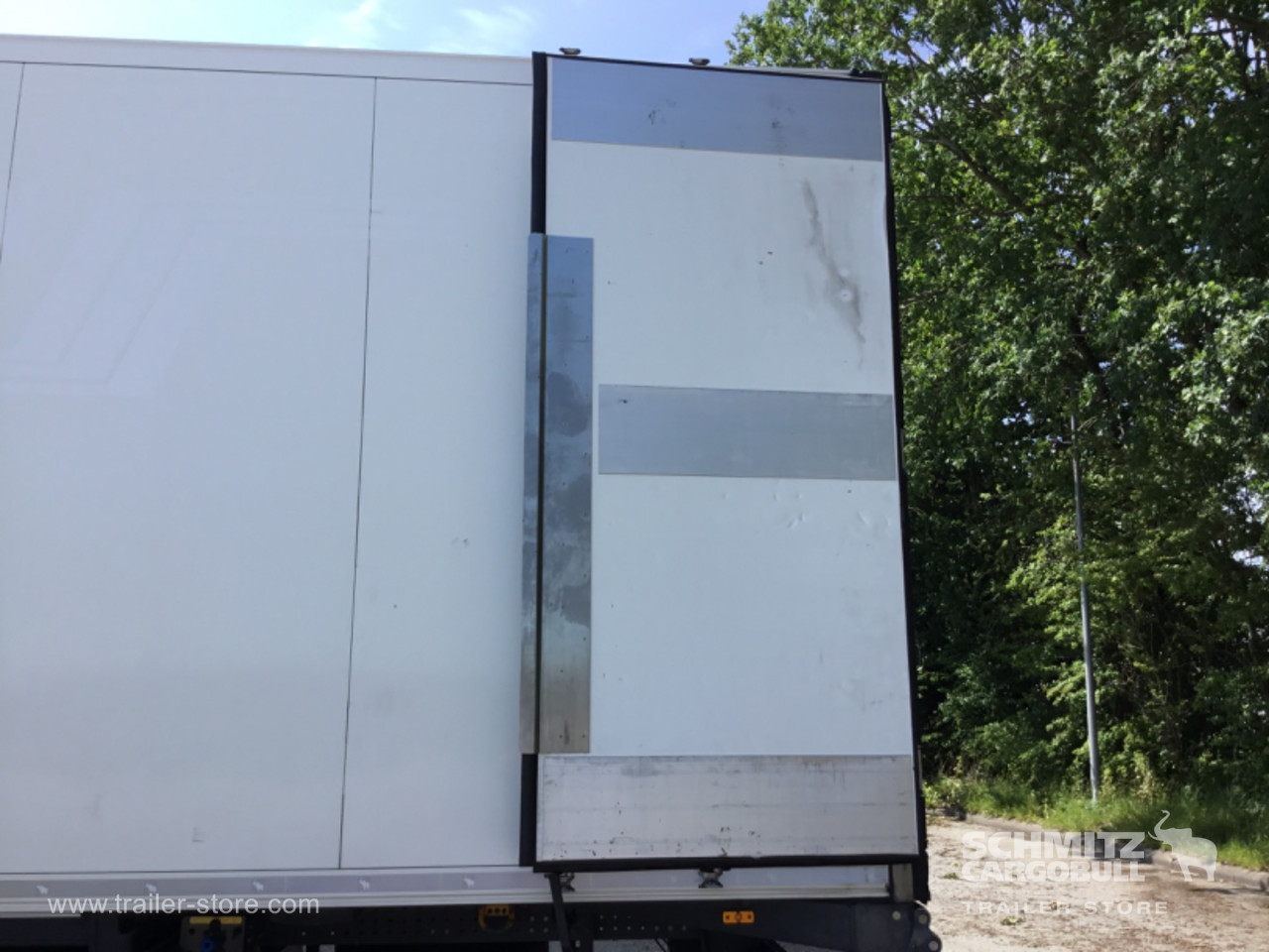 Schmitz Semi Reefer Meat hanging system