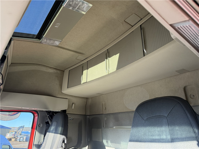 Volvo FH500 8x2*6 Tip / HMF 2120 K3