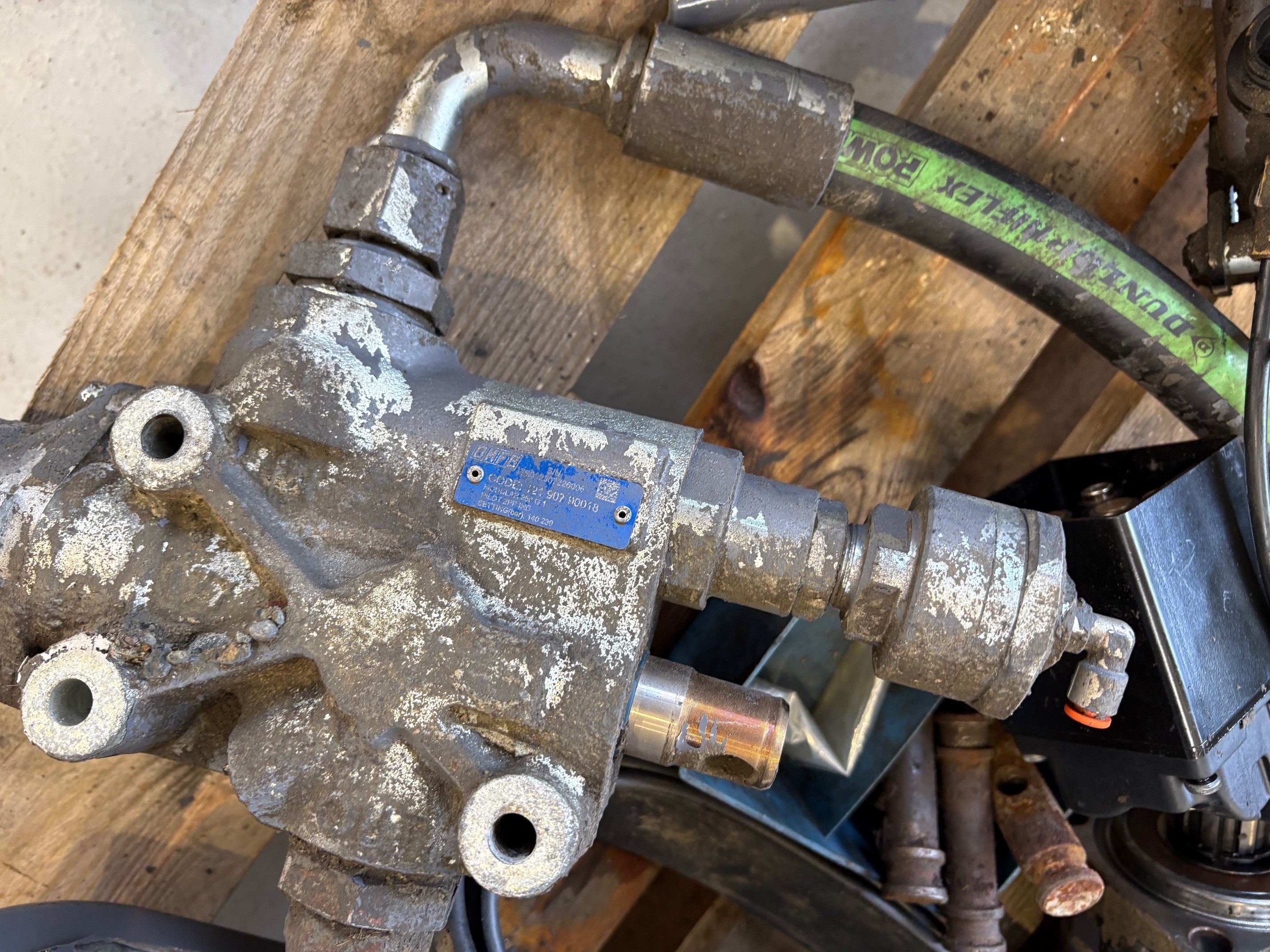 DAF 2 strengs hydraulik anlæg