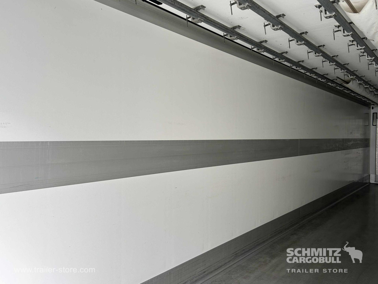 Schmitz Semi Reefer Meat hanging system