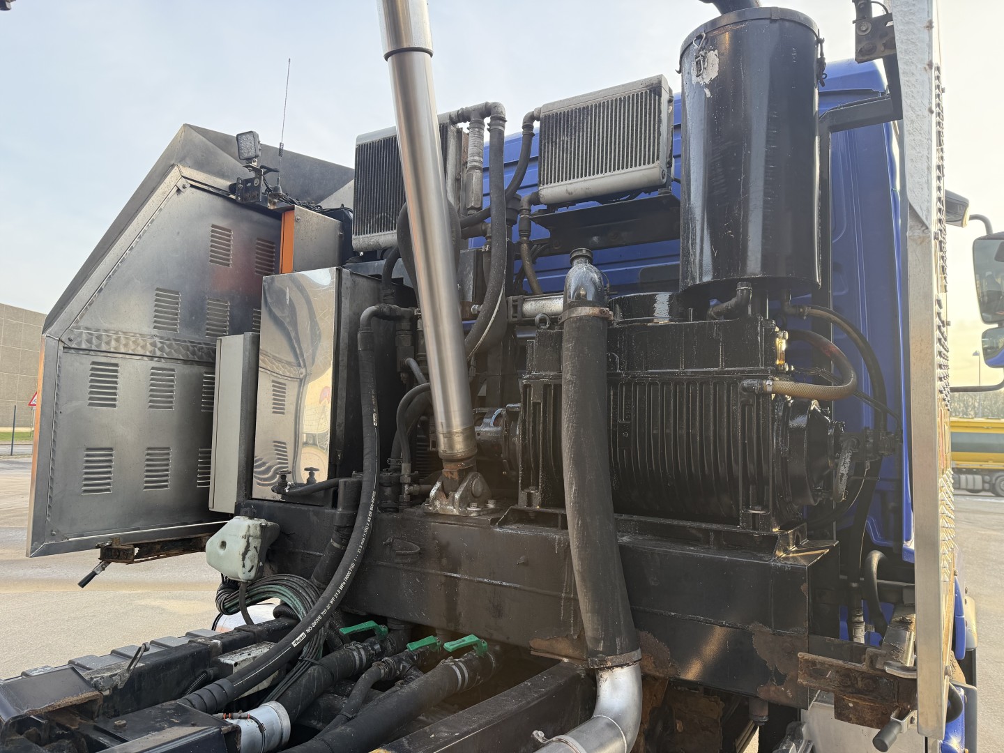 MAN TGA 26.400 6x4 MORO 13.700 l. Rustfri ADR