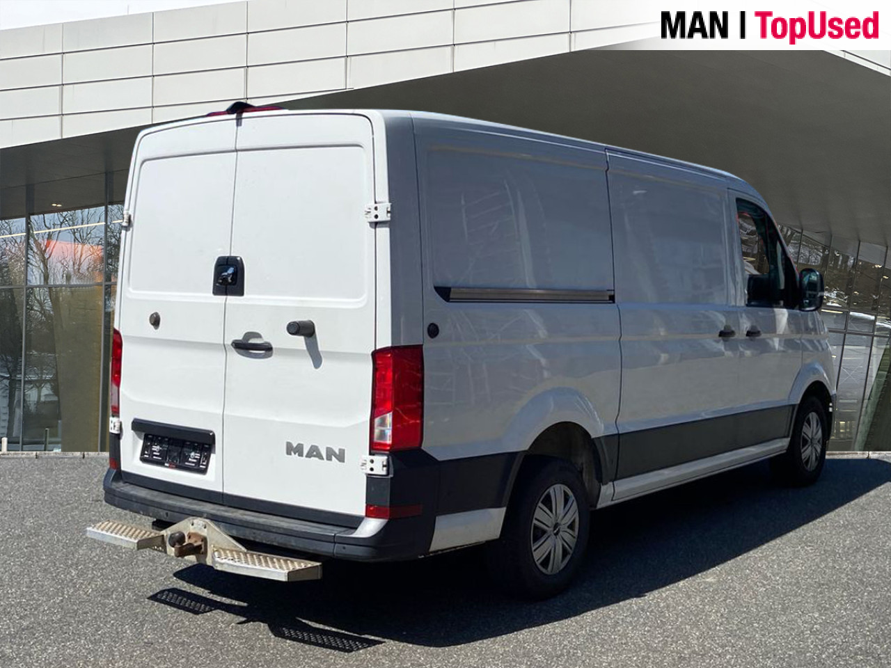 MAN TGE 3.180 4X2F SB