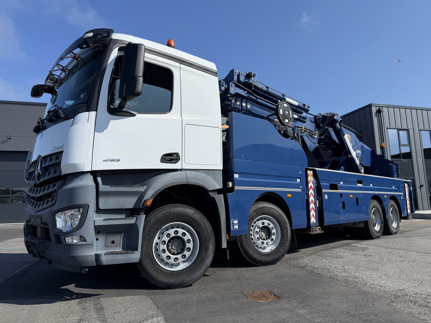 Mercedes Arocs 4153 8x4 MPG 220 TM7 Kranbil