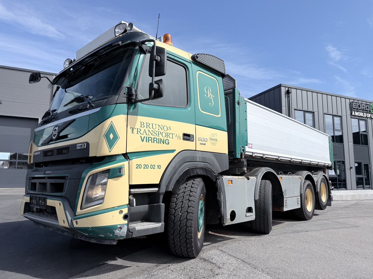 Volvo FMX500 8x4 med tandemakselløft HMF Pendeltip
