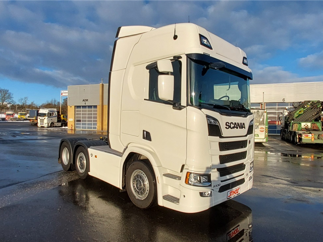 Scania R530