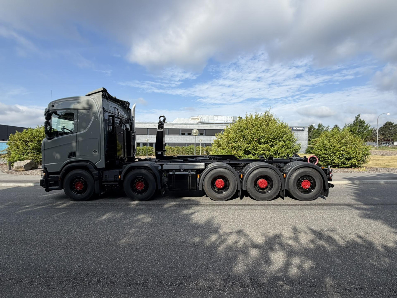 Scania R 590 B10x4*6NB Multilift Ultima 28Z.65 Hooklift