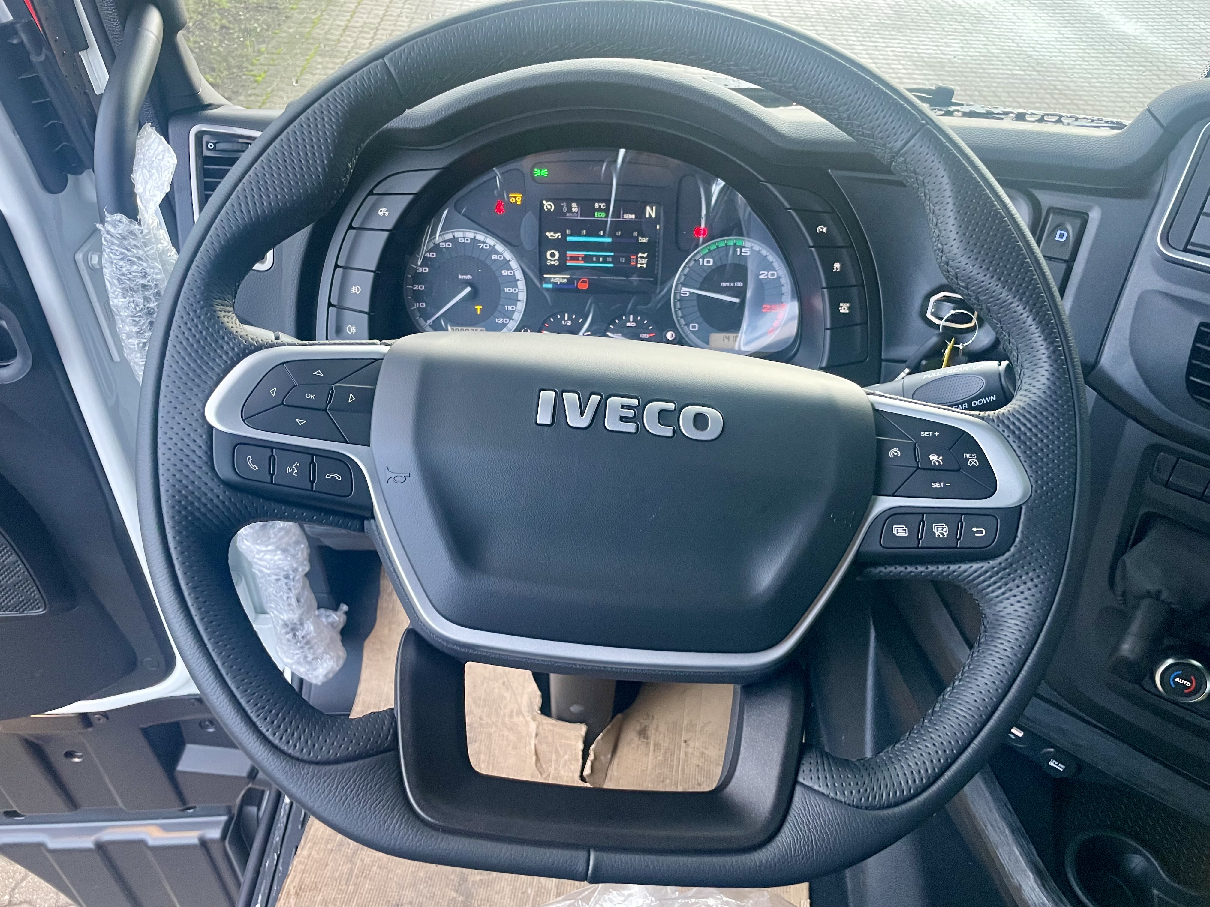 Iveco S-WAY AS440S49 TX/FP 6x2x4