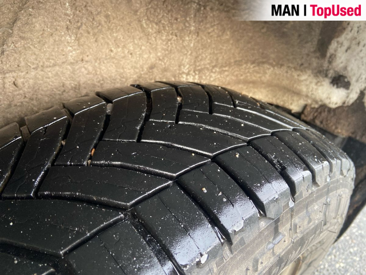 MAN TGE 3.180 4X2F SB