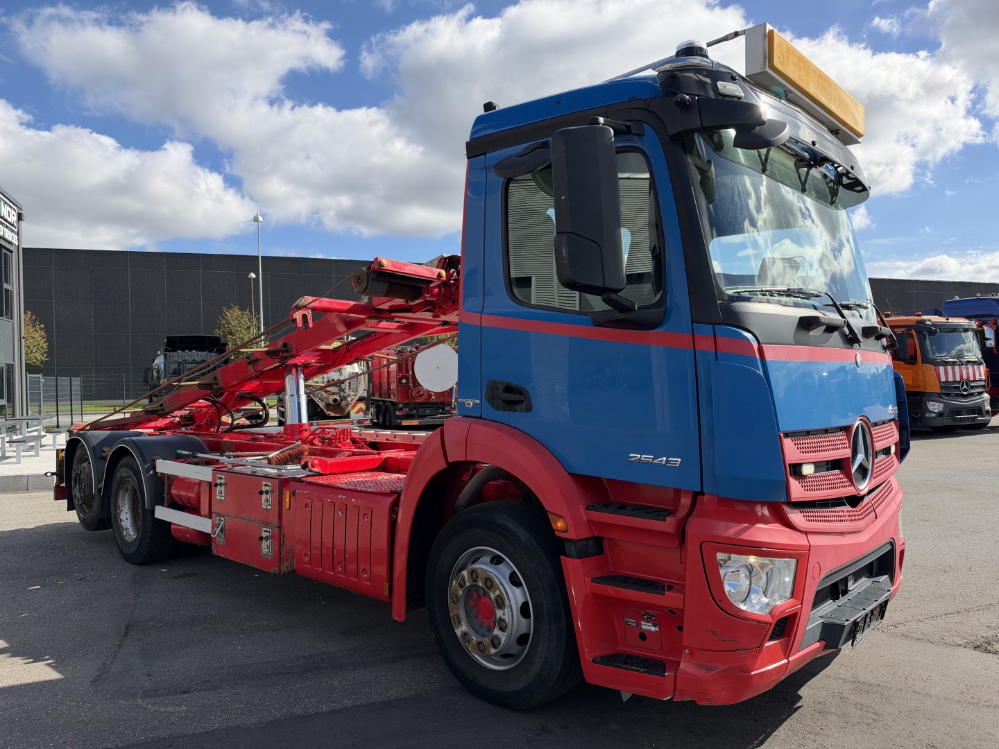 Mercedes Actros 2543 6x2*4 Multilift