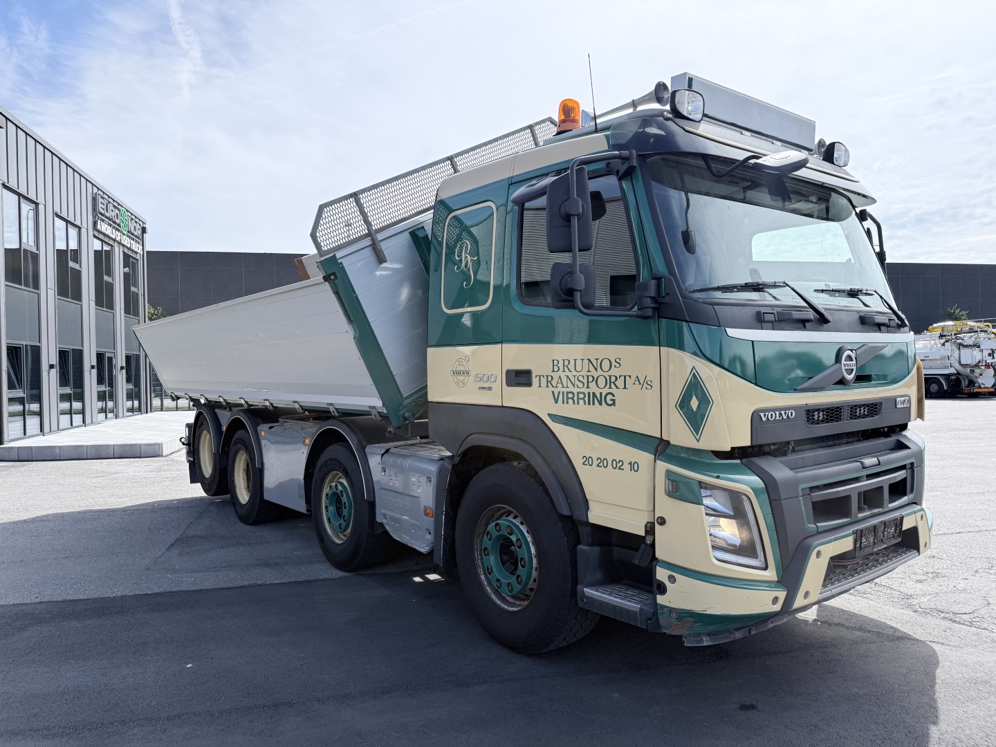 Volvo FMX500 8x4 med tandemakselløft HMF Pendeltip