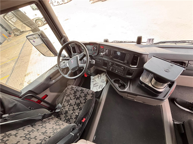 Scania R 450 A6x2/4NB