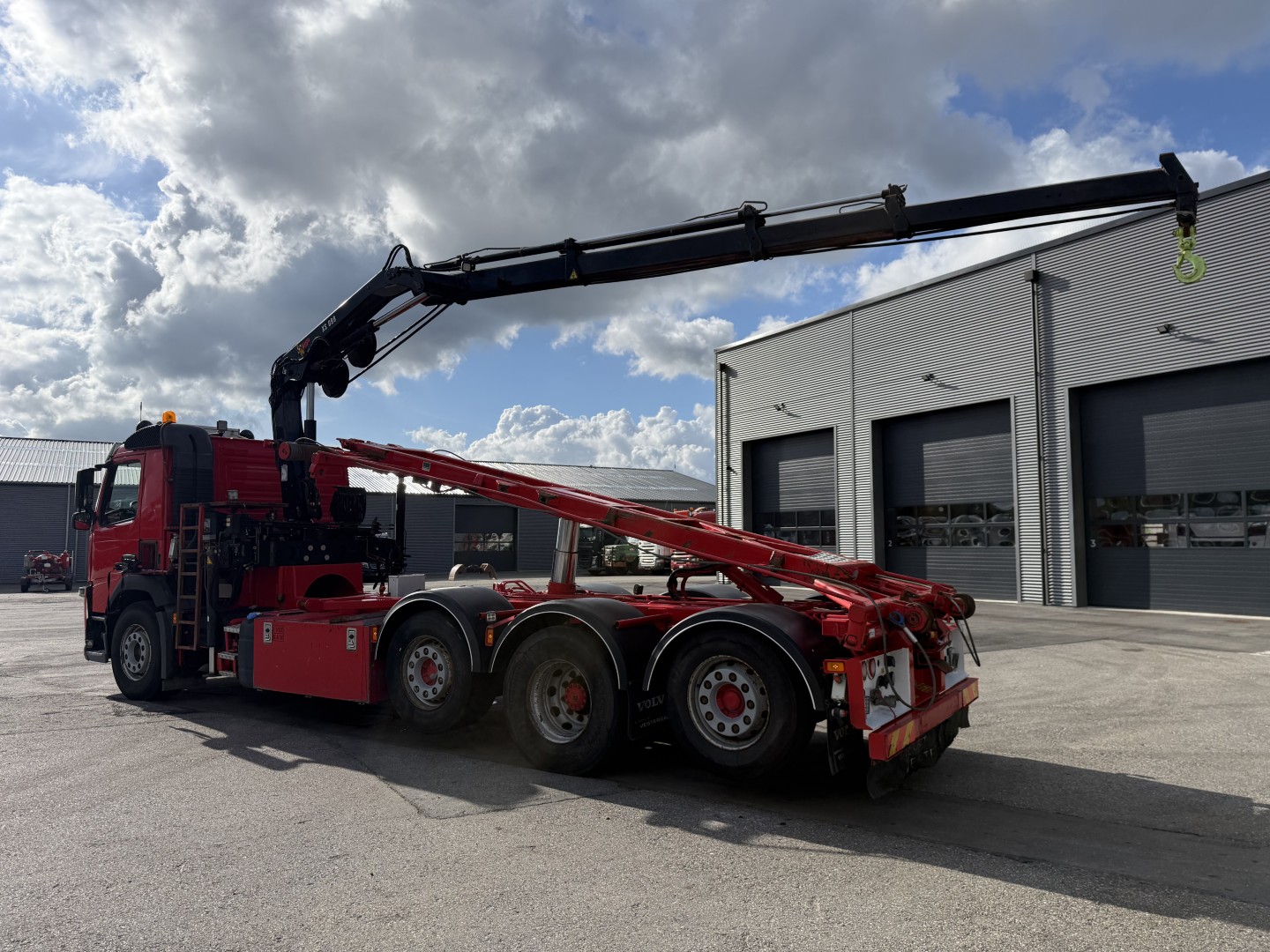 Volvo FM500 8x2 Pusher Tridem Hiab 099 B3 Radio