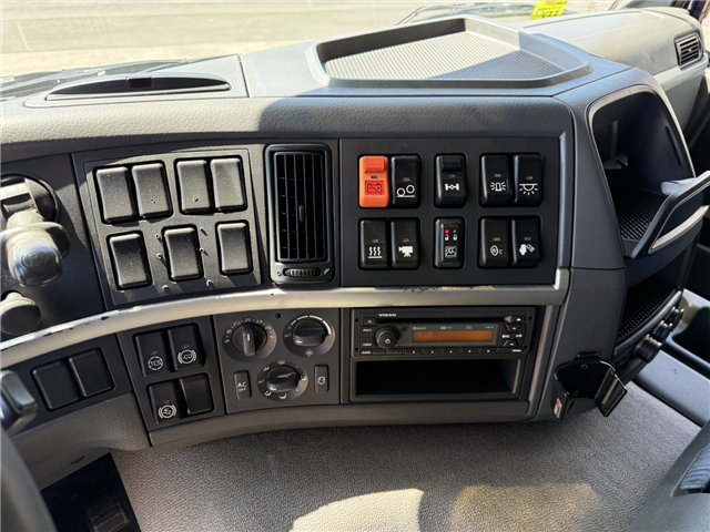 Volvo Volvo FM420 EEV 6x2*4 Interconsult 12.700 l. Rustfri