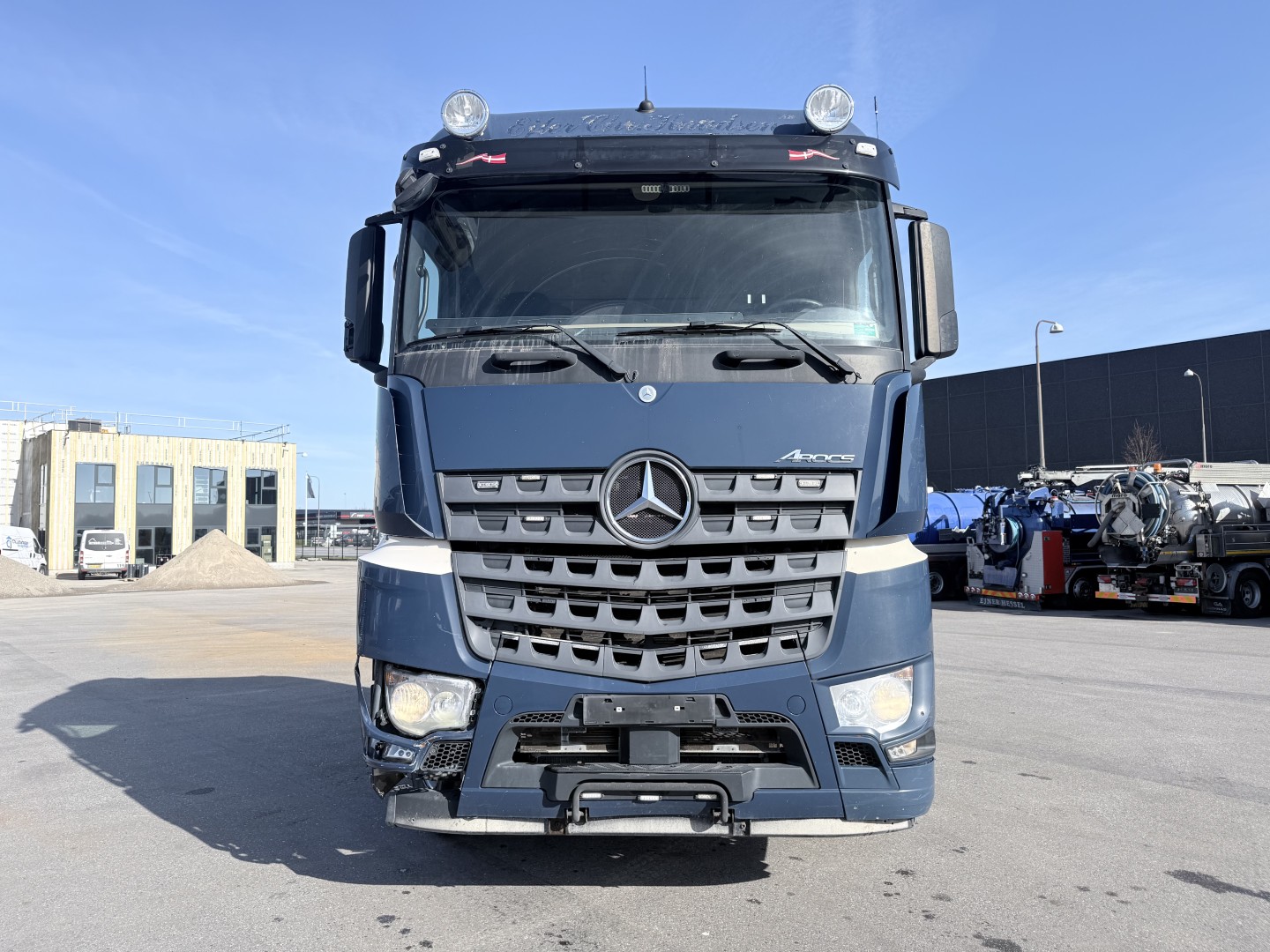 Mercedes Arocs 3253 8x2*6 Euro 6 Chassis