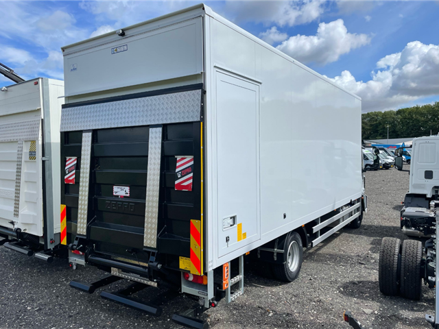 Iveco ML120E25-E6e 18 pallers