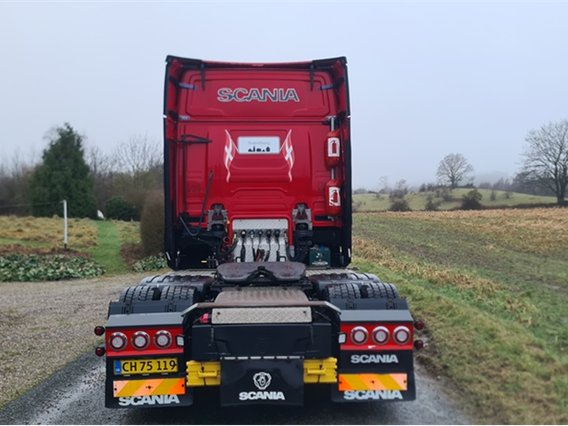 Scania S500 6x2 2950mm
