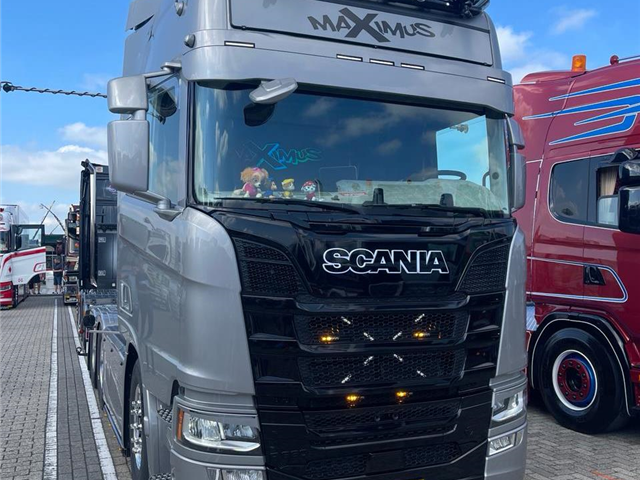 Scania R660 6x2 2950mm Hydr. Show Truck