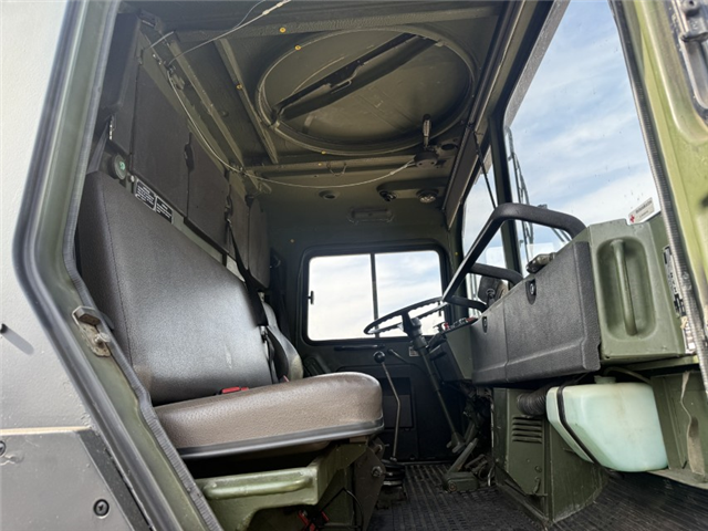 MAN 5 To KAT MIL 4x2 Opb. Studenterkørsel