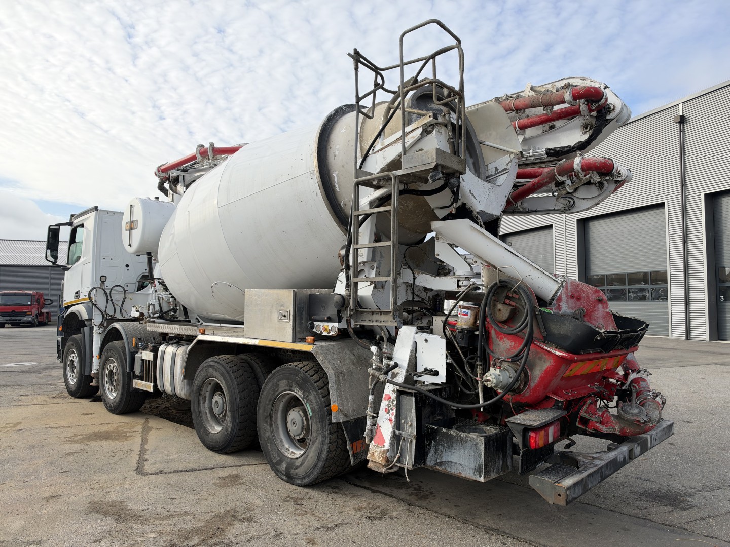 Mercedes Arocs 3251 8x4 CIFA Magnum MK 28.4 L Pumi