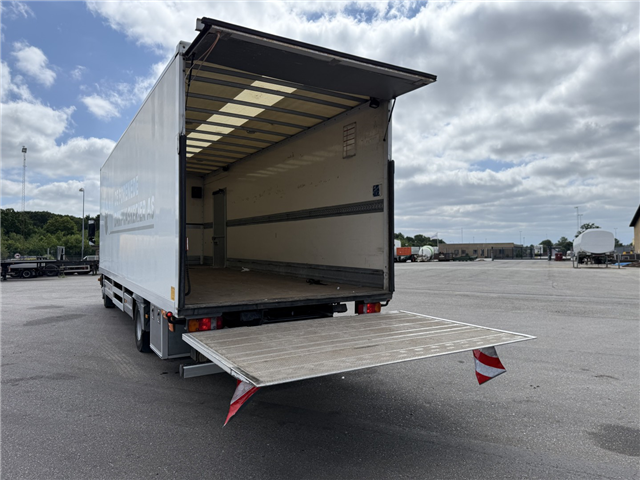 Mercedes Atego 1218 8,0 m. kasse