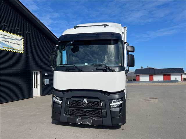 Renault T-Range med sovekabine