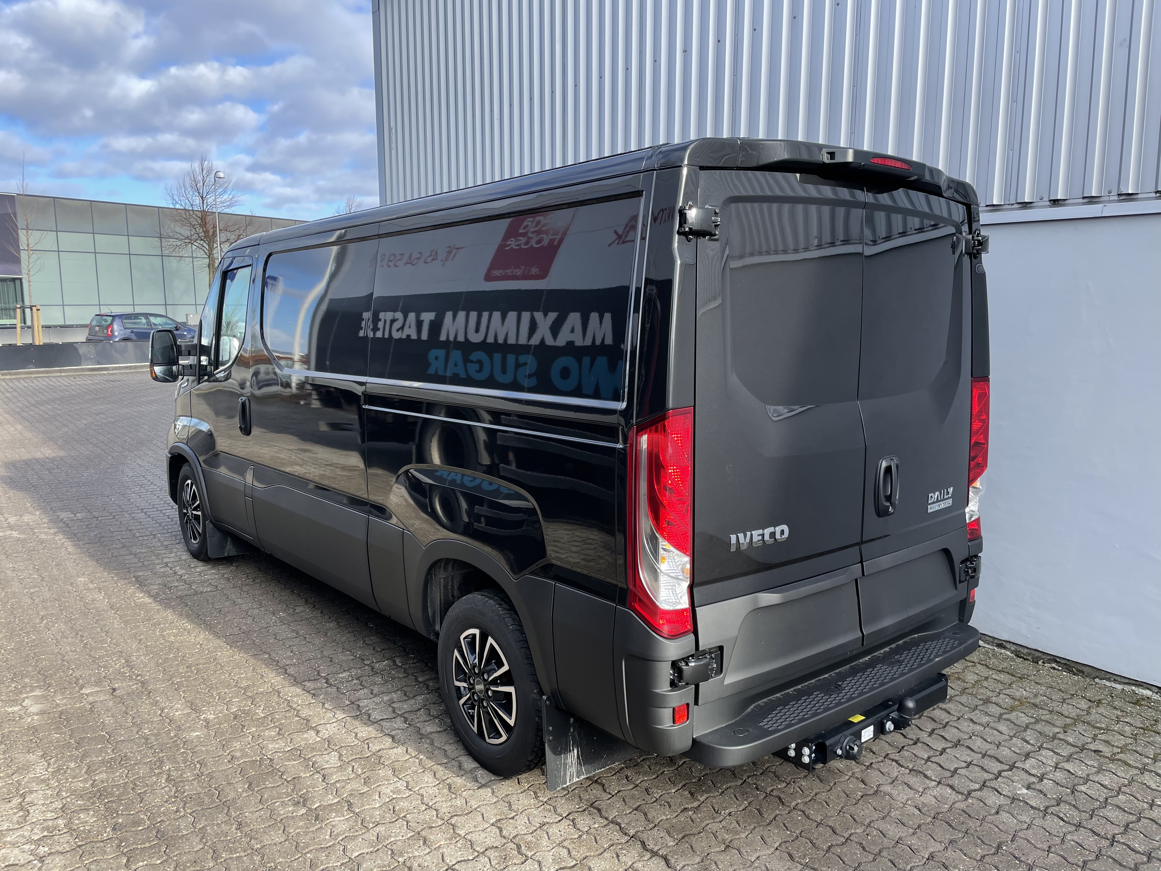 Iveco Daily 35S18HA8 9m3